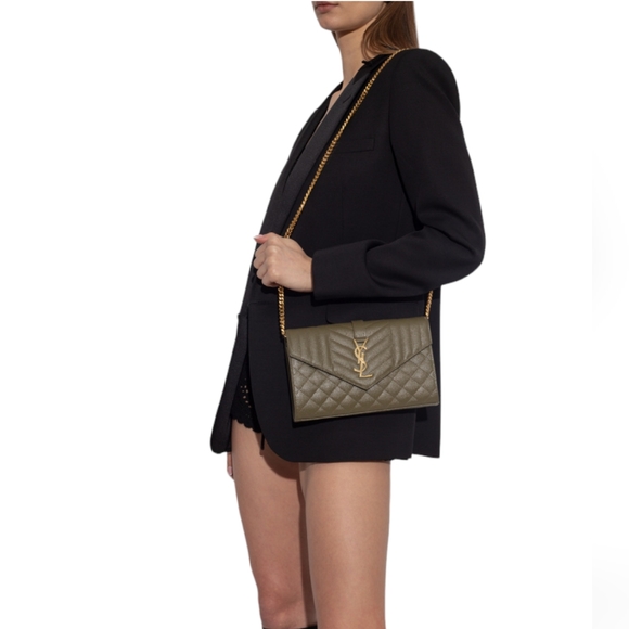 ***RESERVED! ***SOLD OFF OF PLATFORM! Saint Laurent Envelope Triquilt YSL WOC - Picture 3 of 16